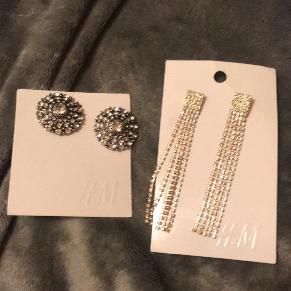 H&M earrings ( New ) never use